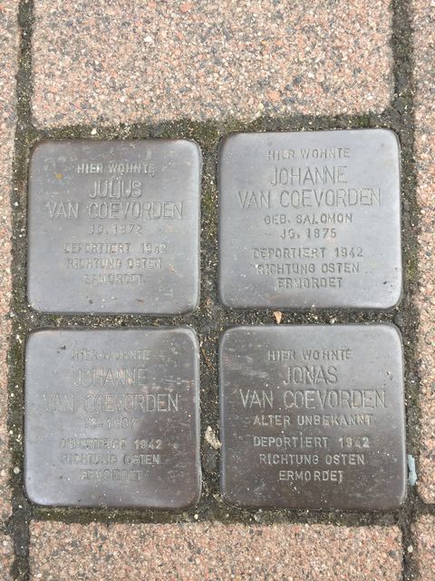 Die Stolpersteine der Familie Julius van Coevorden